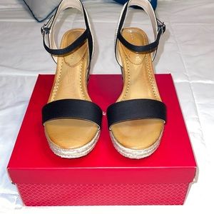 Kelly & Katie-Gwennan Espadrille Wedge Sandal.  Color: Black Size 09.0M